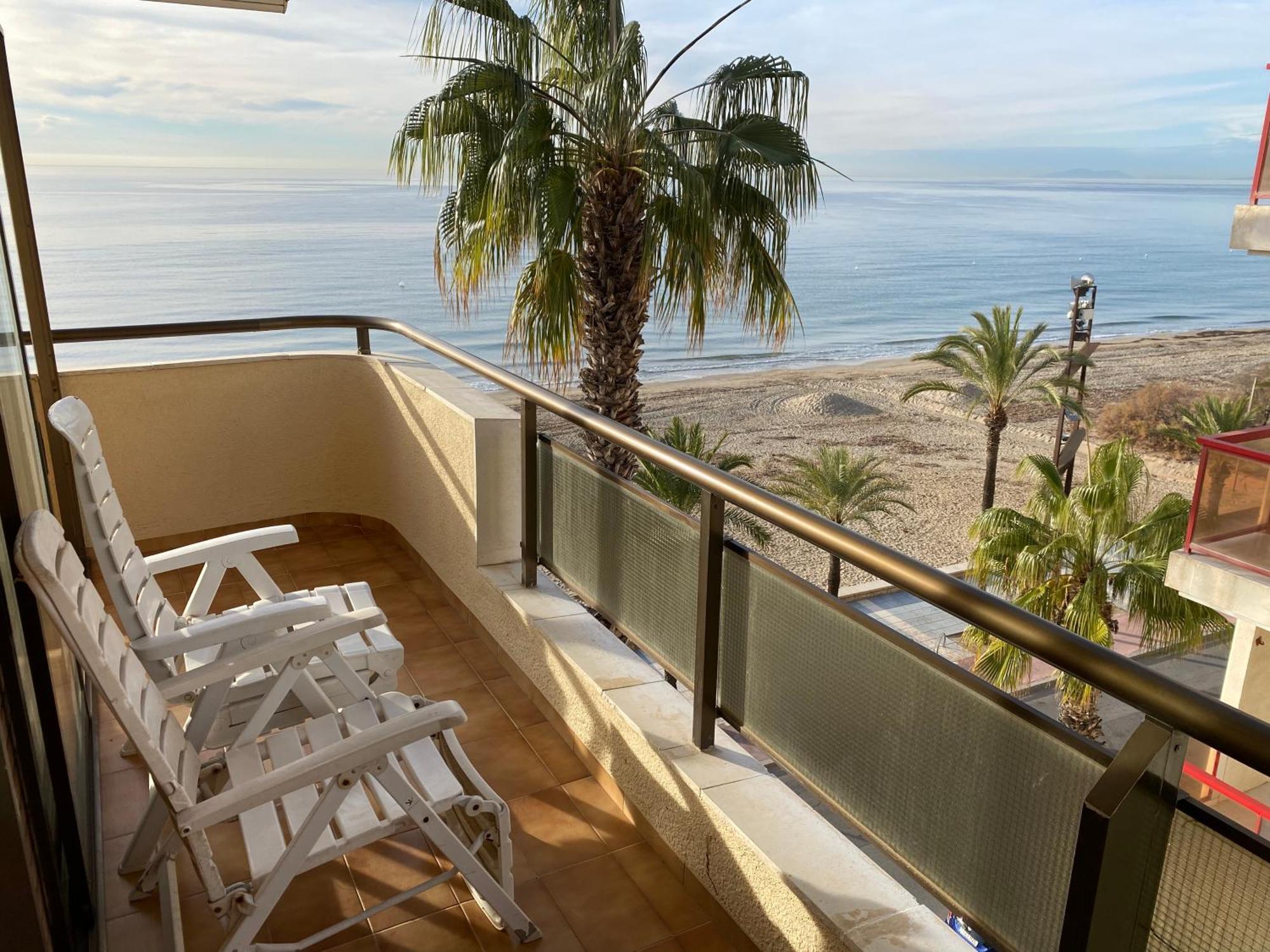 Apartamento Para 8 Sobre El Mar Apartment Salou Exterior photo